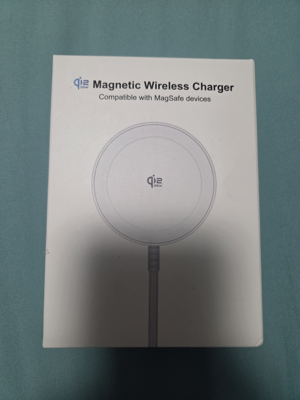 Amazon Magnetic Wireless Charger - White